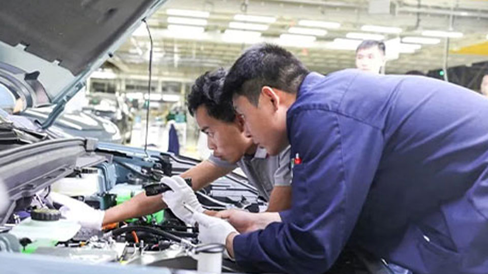 北汽集團丨奮戰“雙過半” 做出新成績 實現新突破