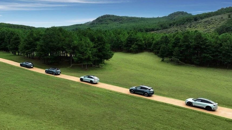 北汽攜手寧德時代、小米共建電芯工廠