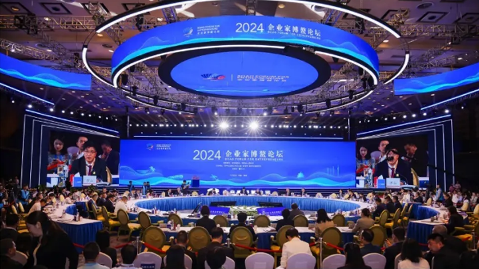 向“新”向“智” 北汽集團三款車型入選新華社博鰲論壇年度好車